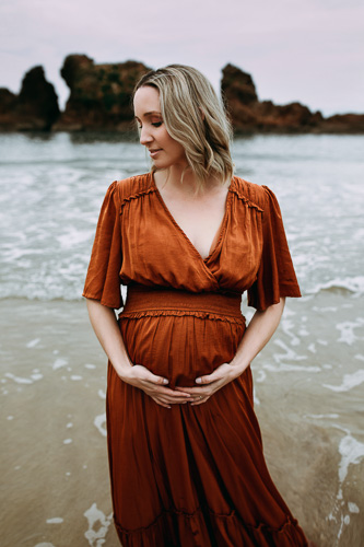 Maternity - 1 - by Twig & Thistle Photography. Whangarei - Northland based portrait photographer specialising in maternity, newborn photography.